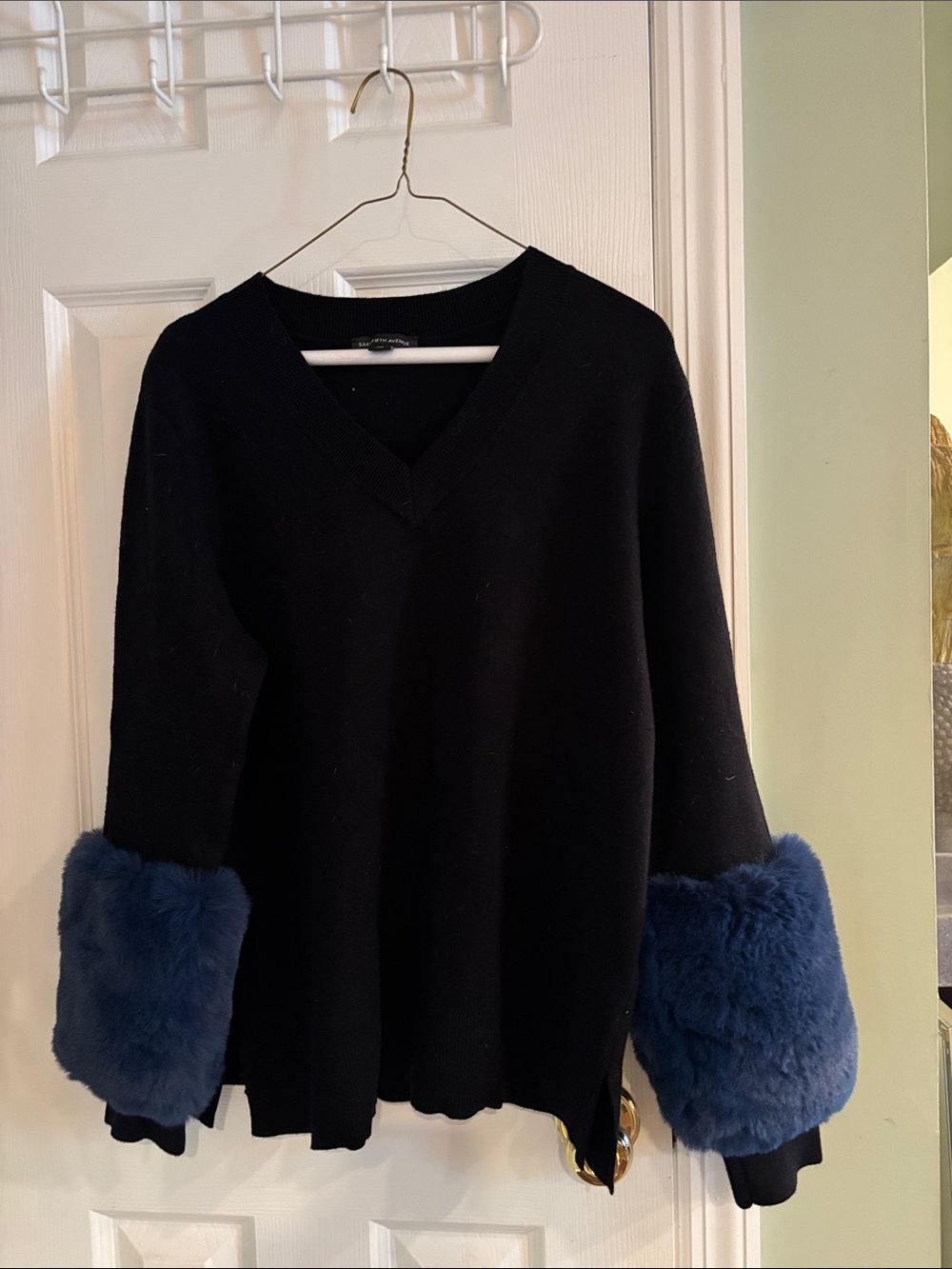 Saks Fifth Avenue Black V-Neck Sweater with Navy Faux Fur Cuffs